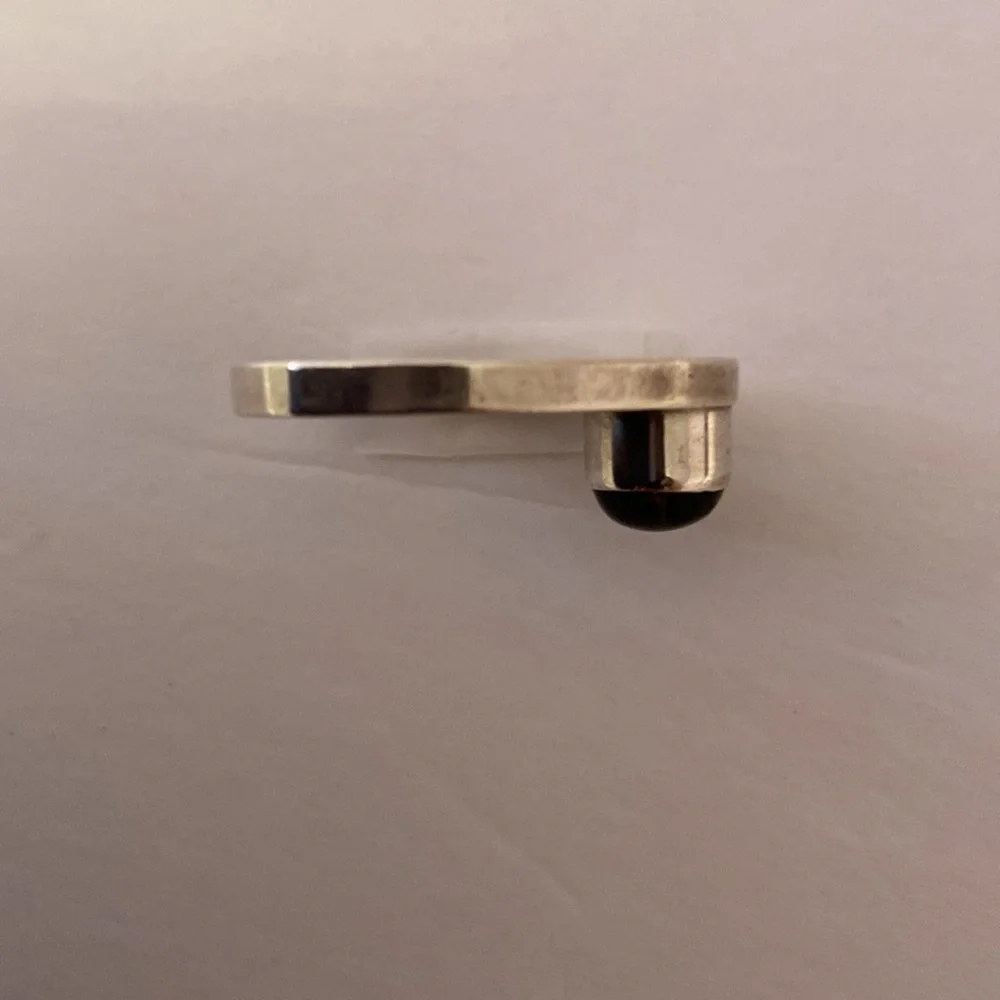 Artist Signed Silver Ring with Stone on Side Size 7.5
